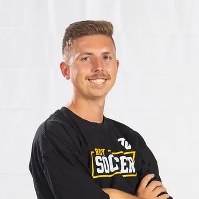 Coach Ryan Miles headshot